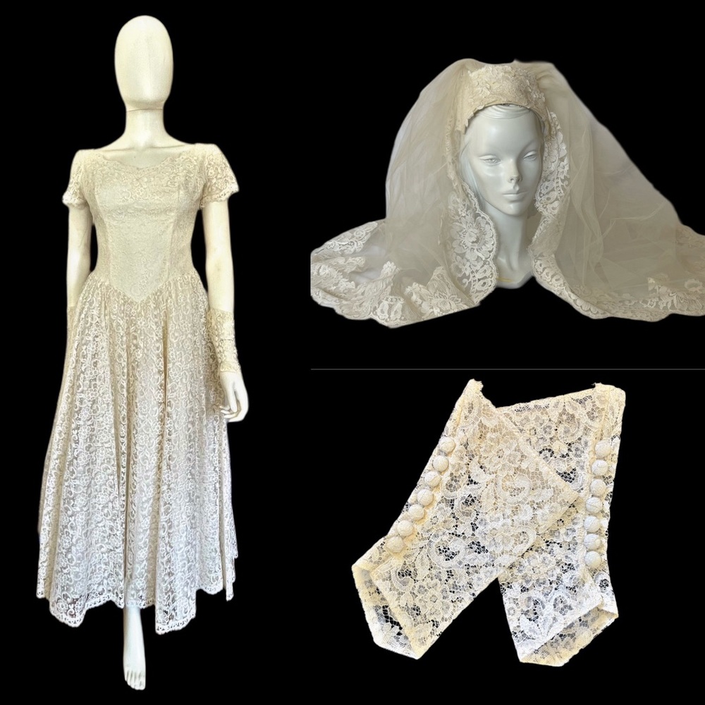 Stunning Vintage Mid Century Chantilly Lace Wedding Dress - Three Peice Set